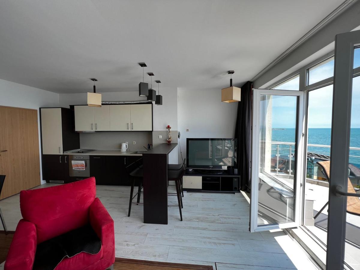 Modern Beachfront Apartment With Pool Ravda Exterior foto