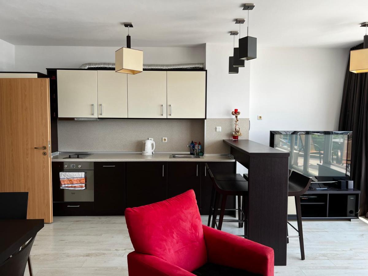 Modern Beachfront Apartment With Pool Ravda Exterior foto